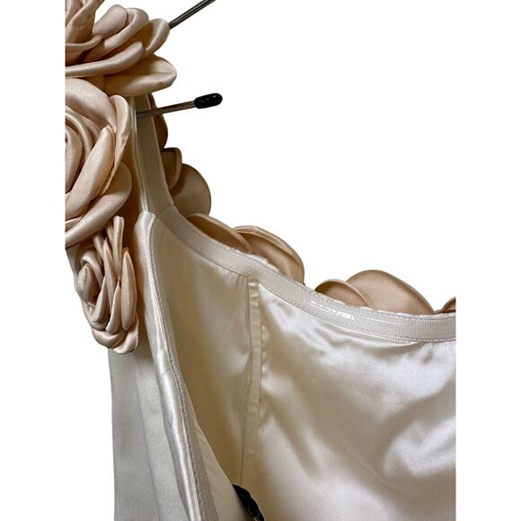 NEW Atoir REVOLVE Rosalie Gold Cream Mini Dress Sze 4 Rosette Off Shoulder Ivory - Picture 6 of 16